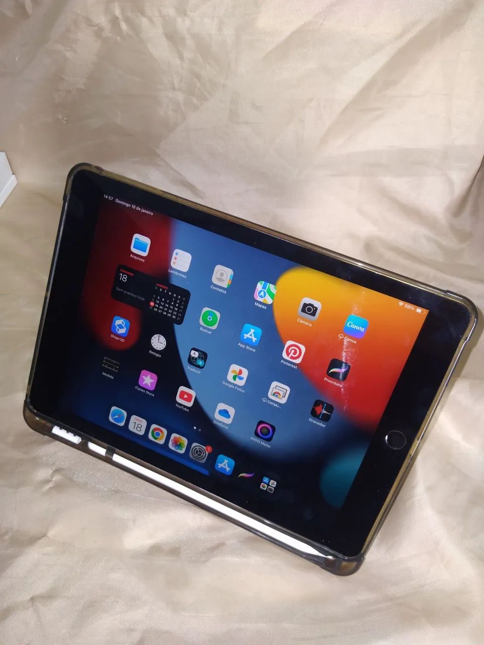iPad 第6世代 32GB ＋ Apple Pencil iPad 6ª Geração - 32GB + Apple Pencil + Capa Protetora - Tablets e