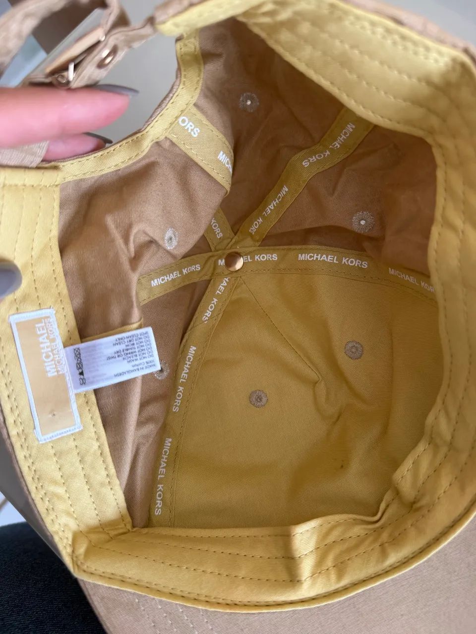 Boné Michael kors original 