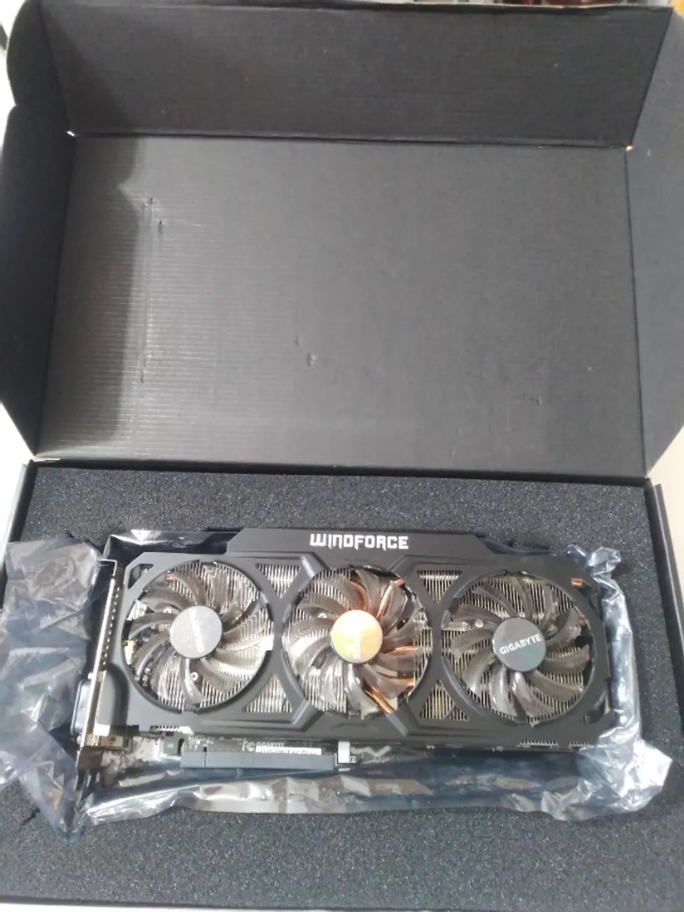 Placa Vídeo Gigabyte R9 290X 4Gb Gddr5 512 Bits