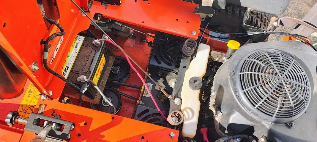 Cortador de Grama Giro Zero Husqvarna MZ54 - Foto 5