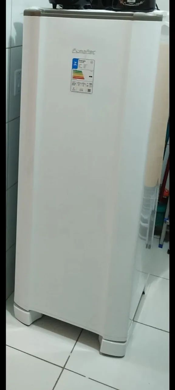 Refrigerador Esmaltec Cycle Defrost  - Foto 4