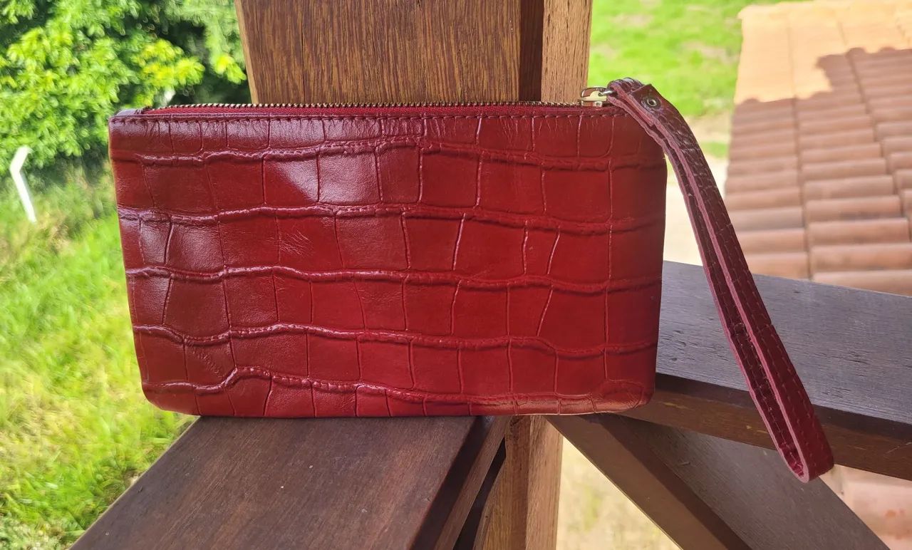 Bolsa Clutch Corello Vermelha Couro Croco Original - Elegante e Versátil - Foto 5