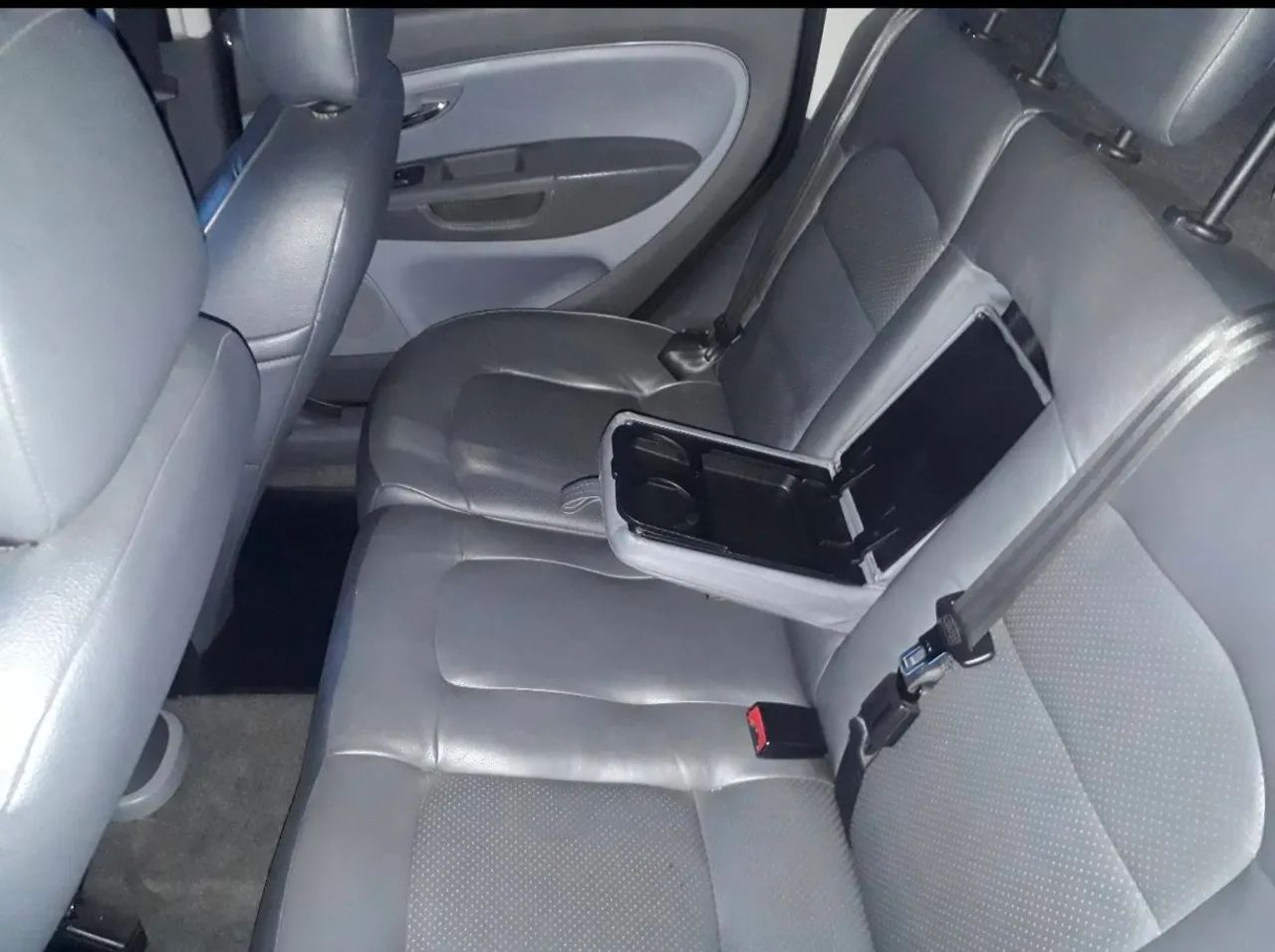 Fiat Linea Absolute 1.9/1.8 Flex Dualogic 4P 2013 - Foto 5