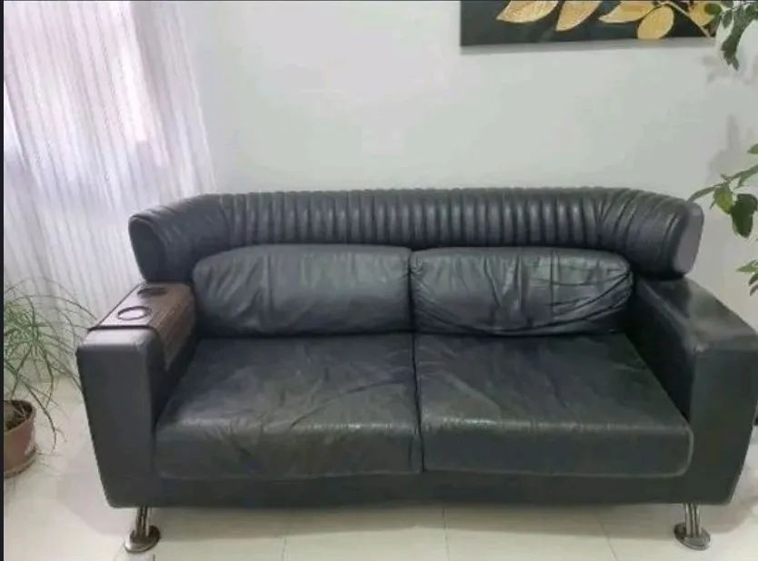 Sofá de couro legitimo 3 lugares. Importado USA - Foto 3