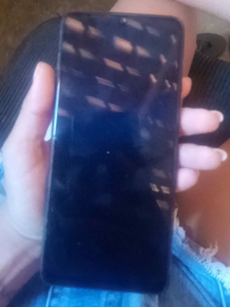 ? Samsung Galaxy M32 ? Funcionando, só com defeito de carga e tela trincada - Foto 2
