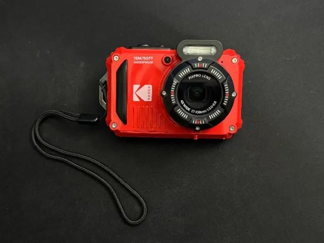 Câmera Kodak Pixpro WPZ2 Vermelha