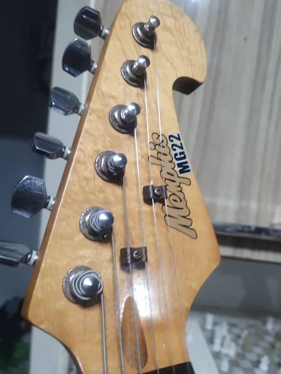 Guitarra Memphis stratocaster revisada pelo luthier, super confortável de tocar  - Foto 2