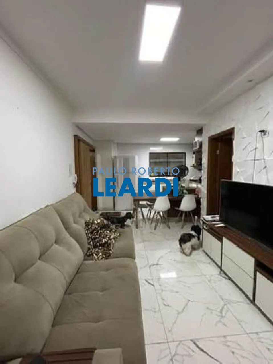 SOBRADO - RESIDENCIAL MORUMBÍ - MG