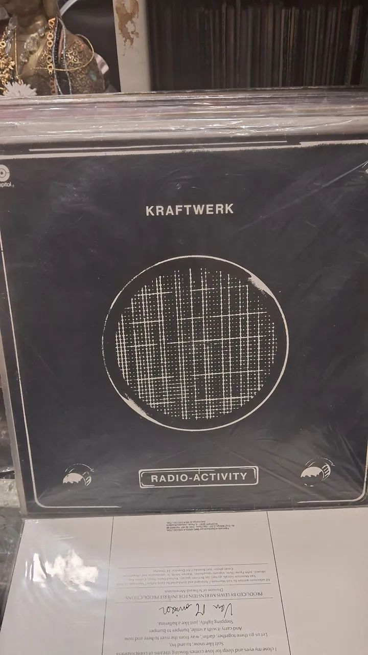 vinil Radio-Activity da banda Kraftwerk