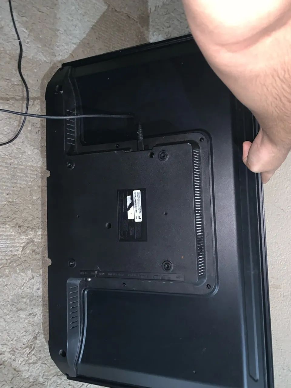 VENDO 2 TVs PARA RETIRADA DE PEÇAS - R$ 500 AS DUAS - Foto 2