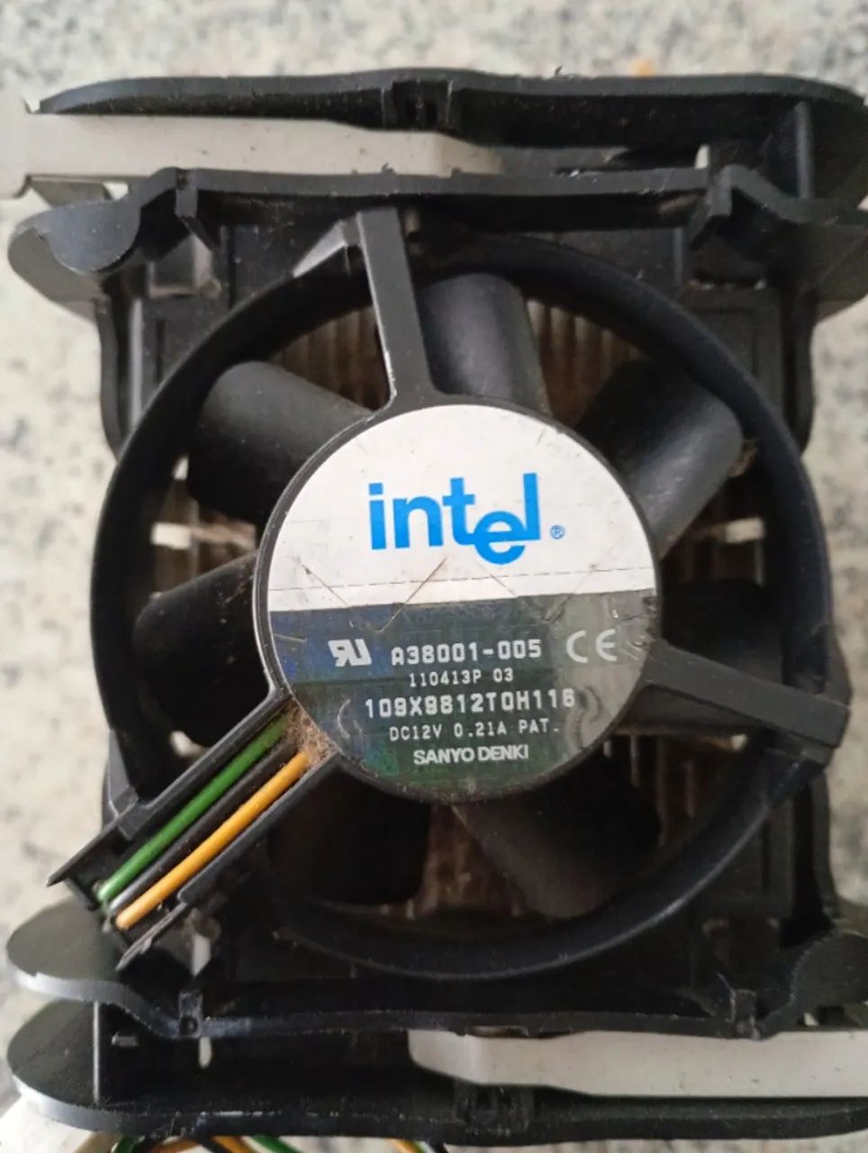 Cooler e dissipador Intel modelo 38001-005  12V 