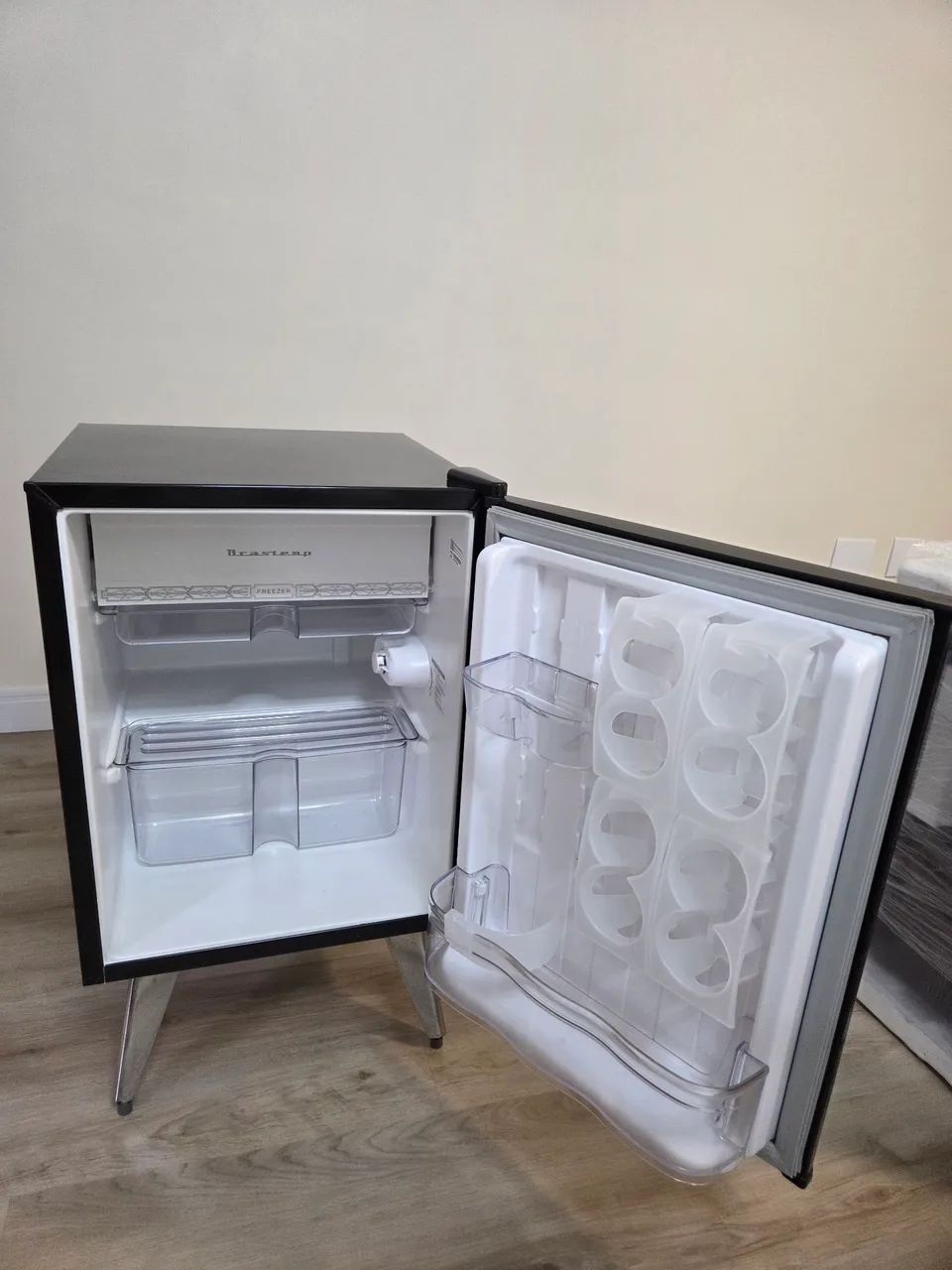 Frigobar Brastemp retro - Foto 4