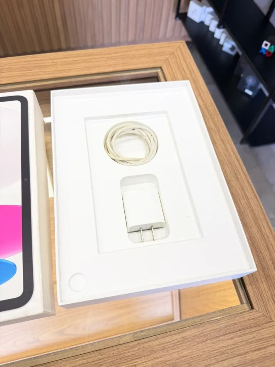 iPad 10 64gb Silver + caixa e caneta (Anápolis) - Foto 4