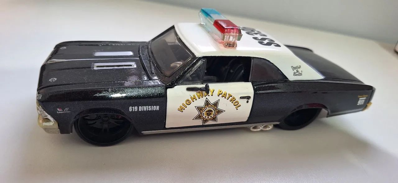 Miniatura maistro, chefe de polícia. 