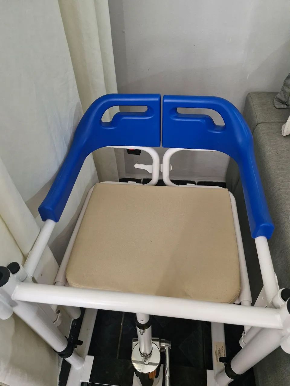 Cadeira  de transferência hospitalar  - Foto 4