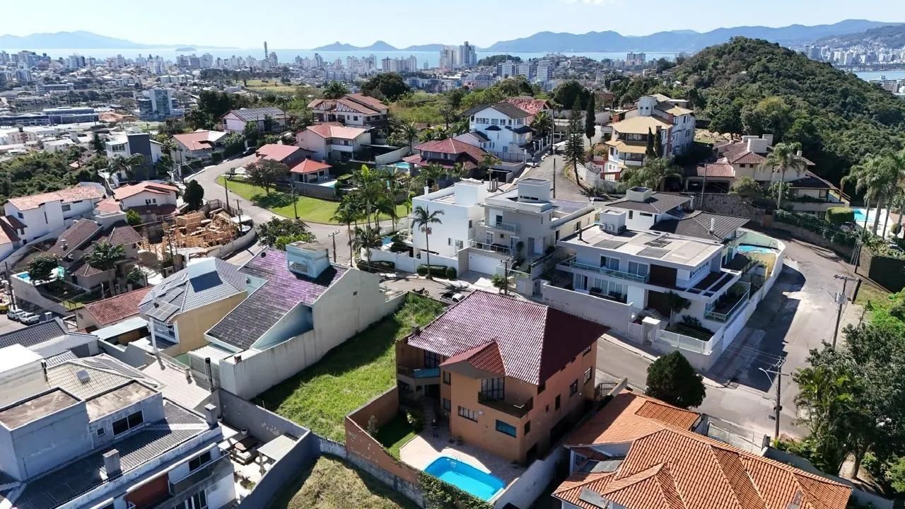 Casa com 3 quartos no bairro Itaguaçu. - Foto 2