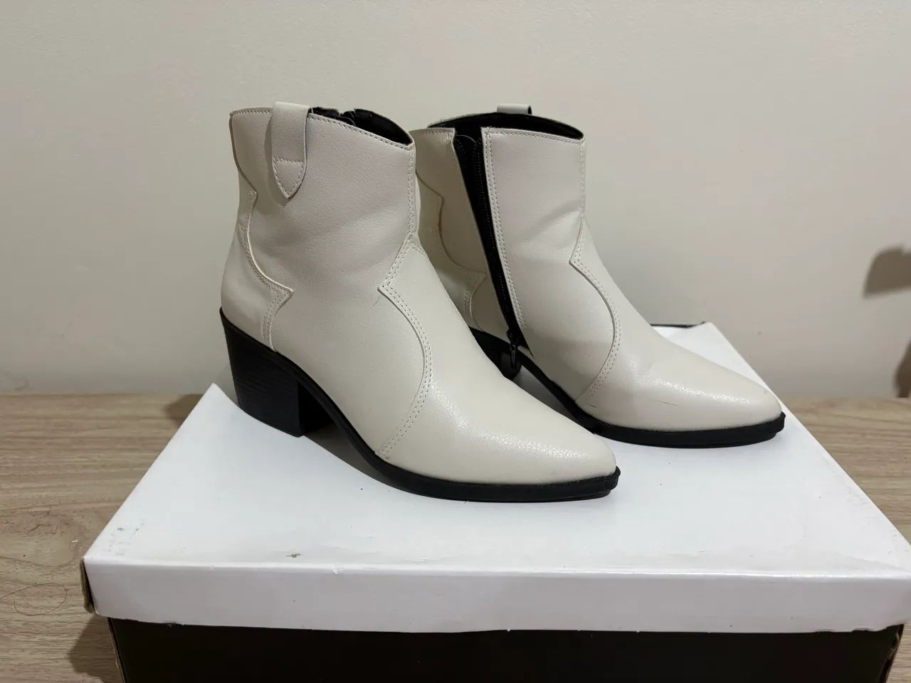 Bota cano médio  - Foto 3