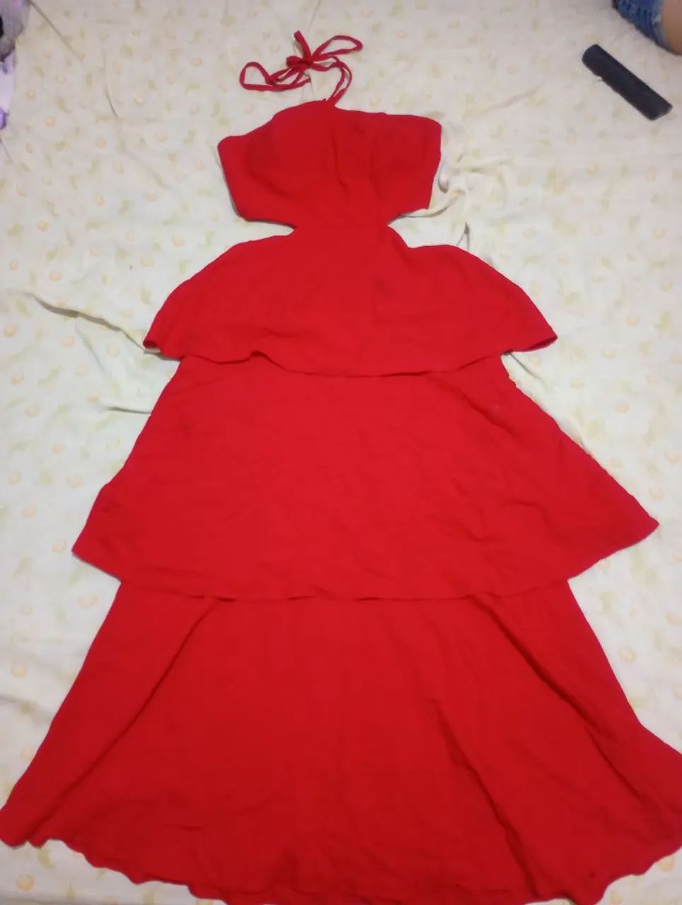 Vestido vermelho e roupas variadas desapegos  - Foto 3