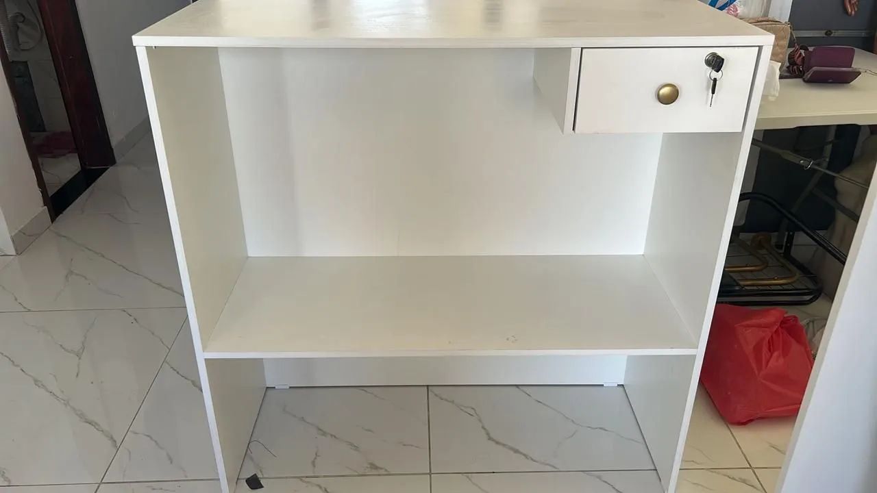 Balcão em MDF com gaveta e chave - Foto 2