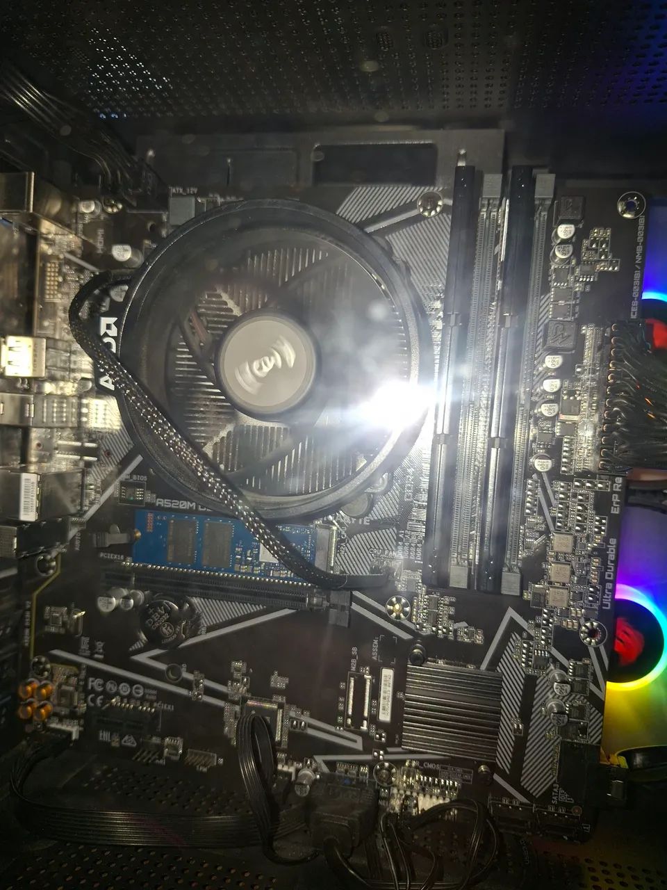 B520M Gigabyte (GARANTIA 1 ANO) - Foto 3