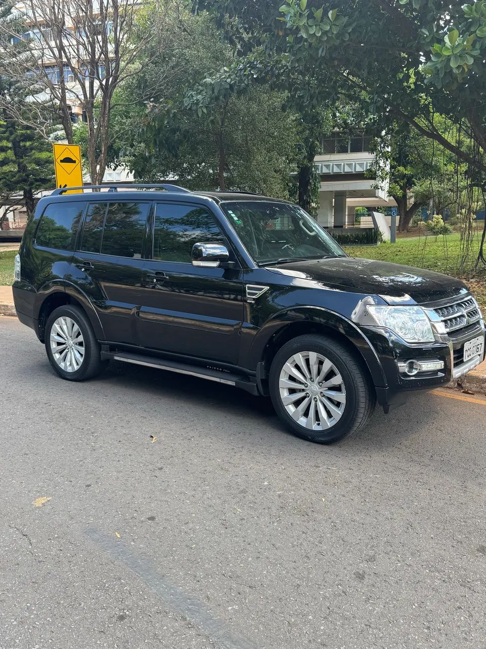Mitsubishi Pajero Pajero HPE Full 3.2 4x4 T.I.Dies. 5p Aut 2016