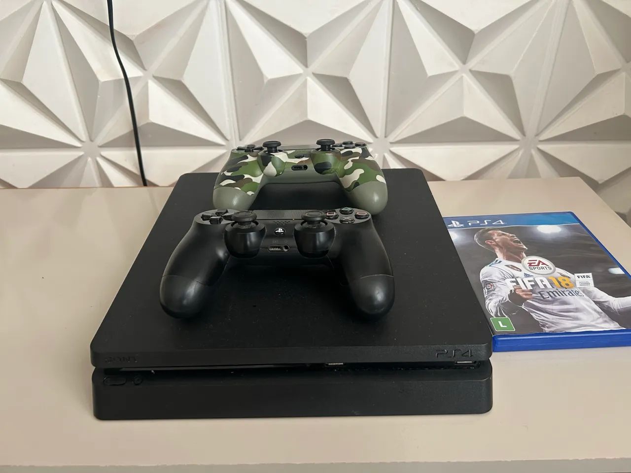 Ps4 slim 1TB extra!! - Foto 3