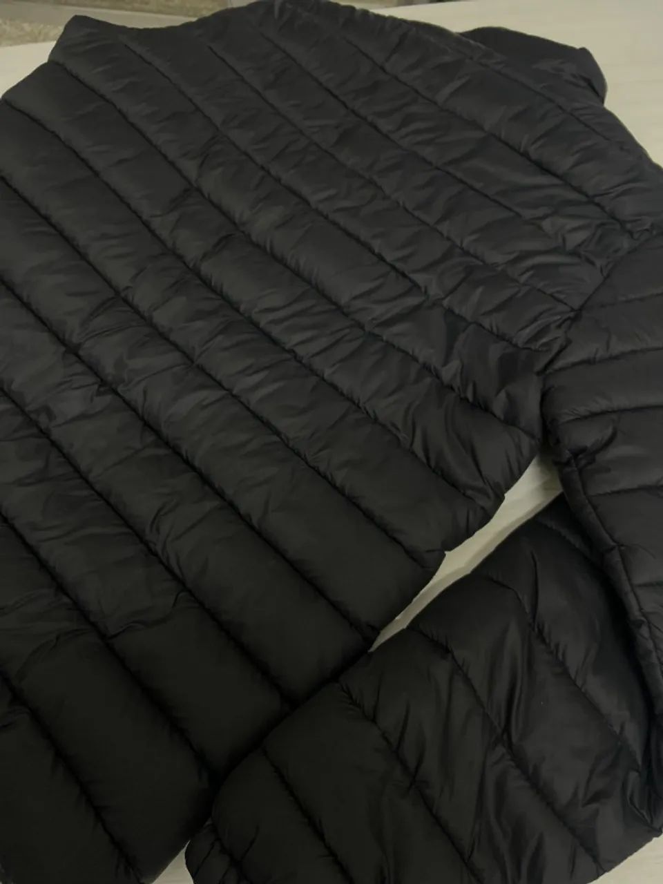 Jaqueta puffer preta tamanho G - Foto 4
