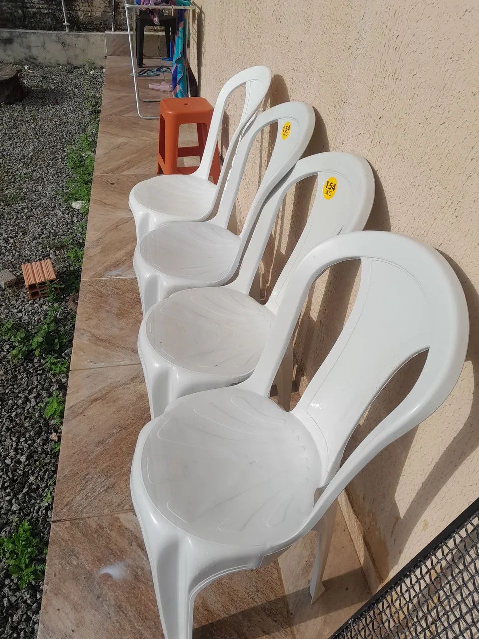 Vendo cadeira plásticas 