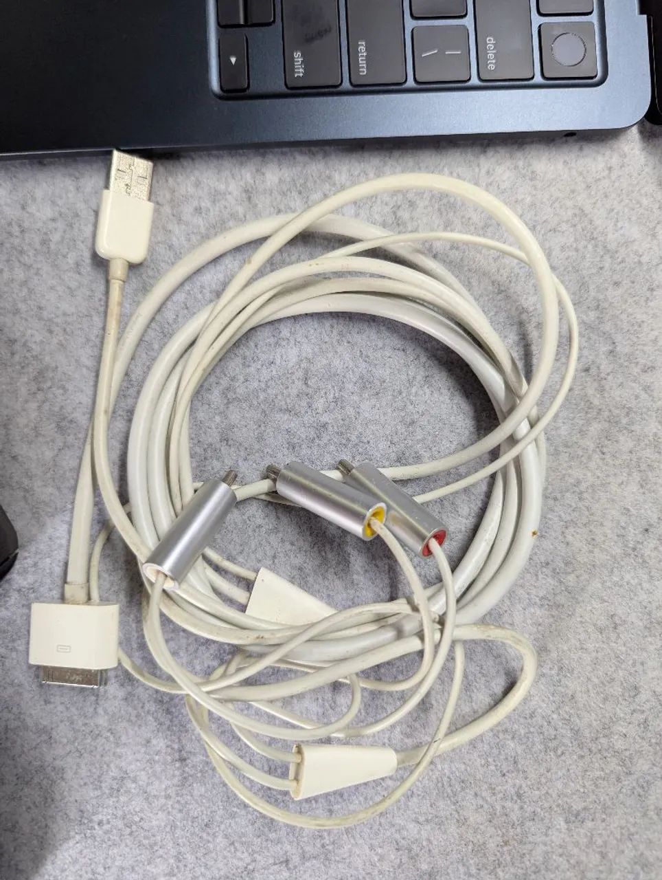 Cabo AV Composto original Apple 30 pinos  - Foto 2