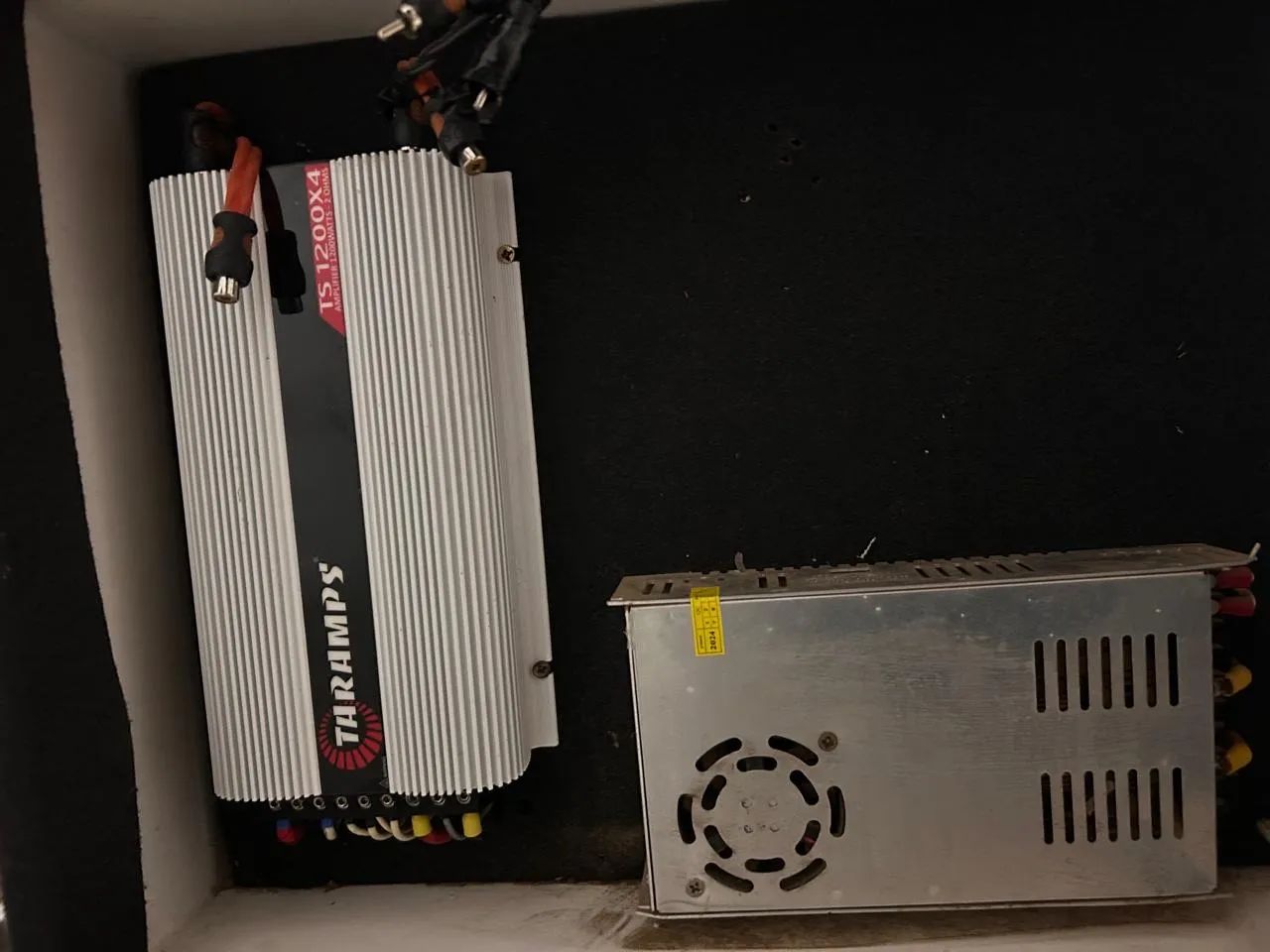 Caixa de som bob com rack, led e mesa  - Foto 3