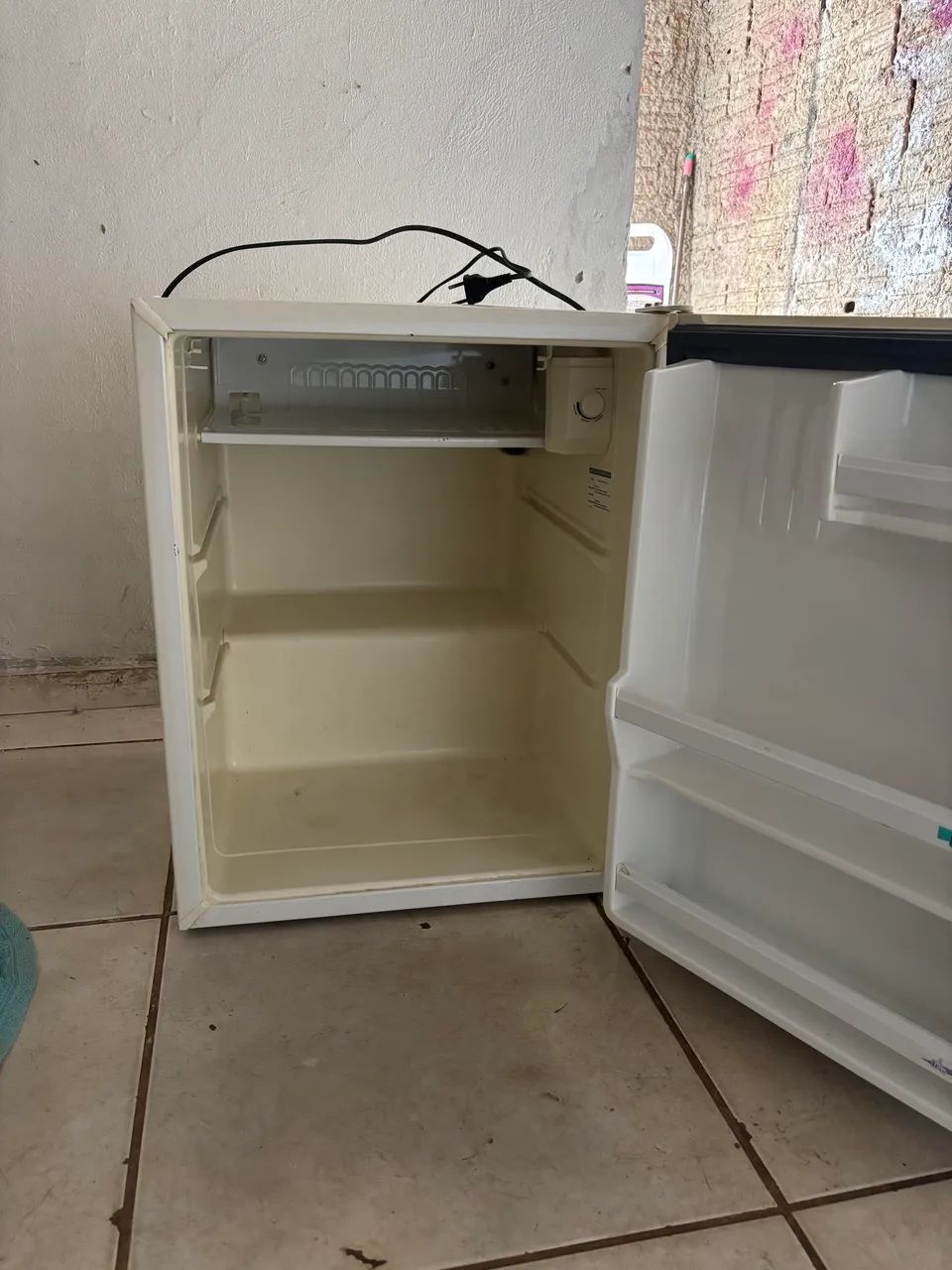 VENDO FRIGOBAR CONSUL 110V - Foto 2