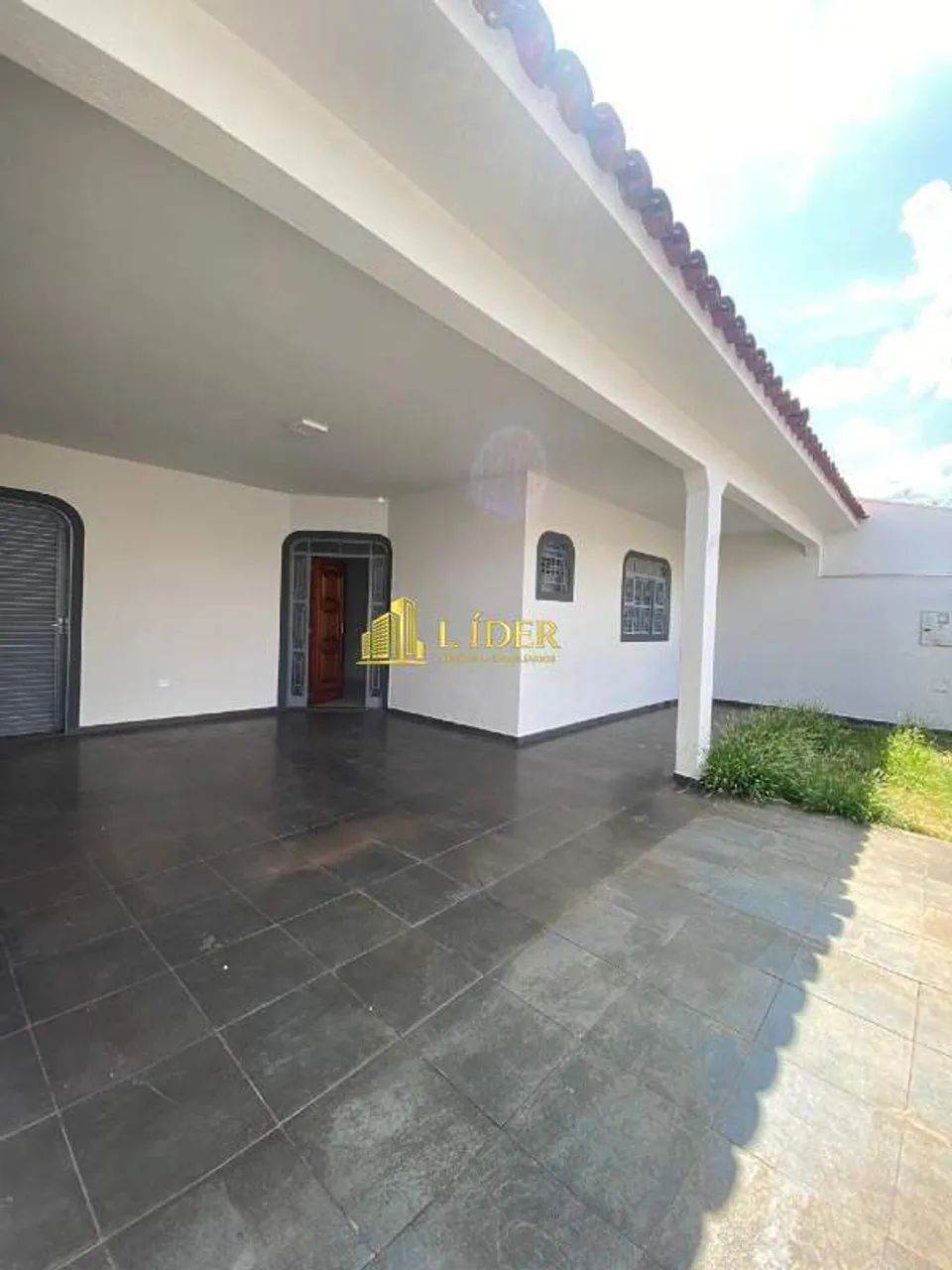 EXCELENTE CASA BAIRRO BRASIL TODA REFORMADA - Foto 2
