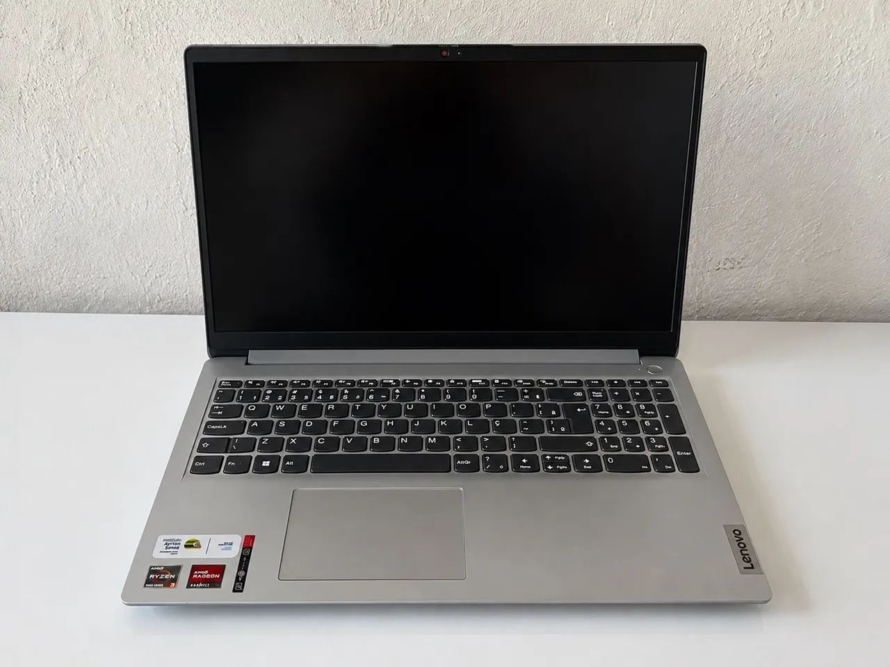 Notebook Lenovo IdeaPad 1 / 256GB 15,6?