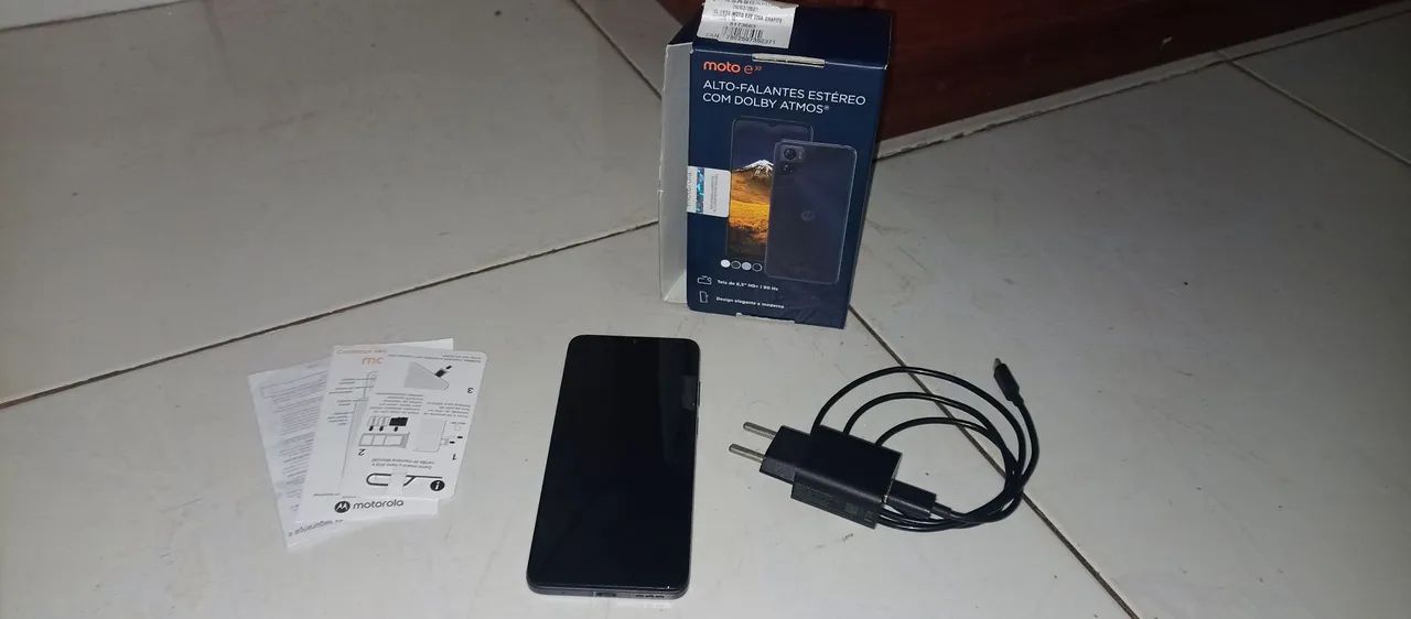 Celular Moto E22