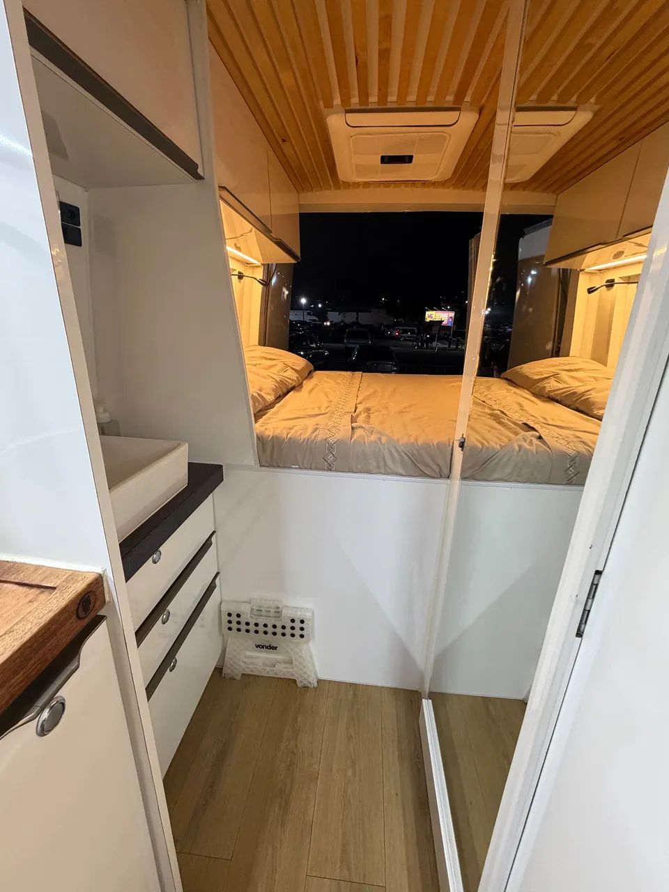 Motorhome Sprinter 417 - bateria Lítio 400Ah + placa Solar 550W - Autonomia Total - Foto 13