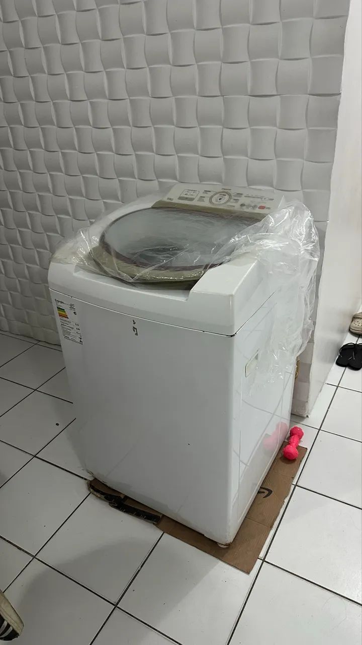 Máquina de Lavar retirada de peças