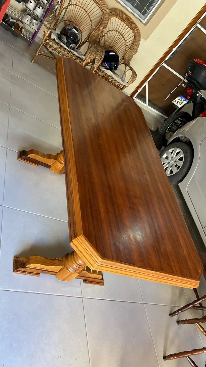 Conjunto de Mesa Rústica Antiga com 06 Cadeiras em Madeira Maciça 