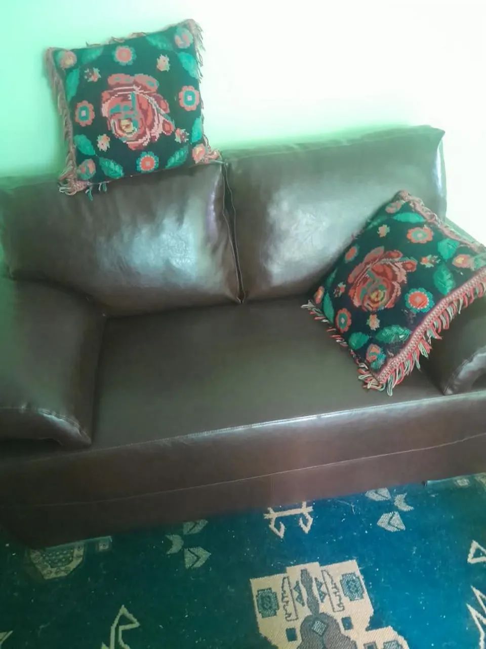 Sofa 2 e 3 lugares couro sintético  - Foto 2