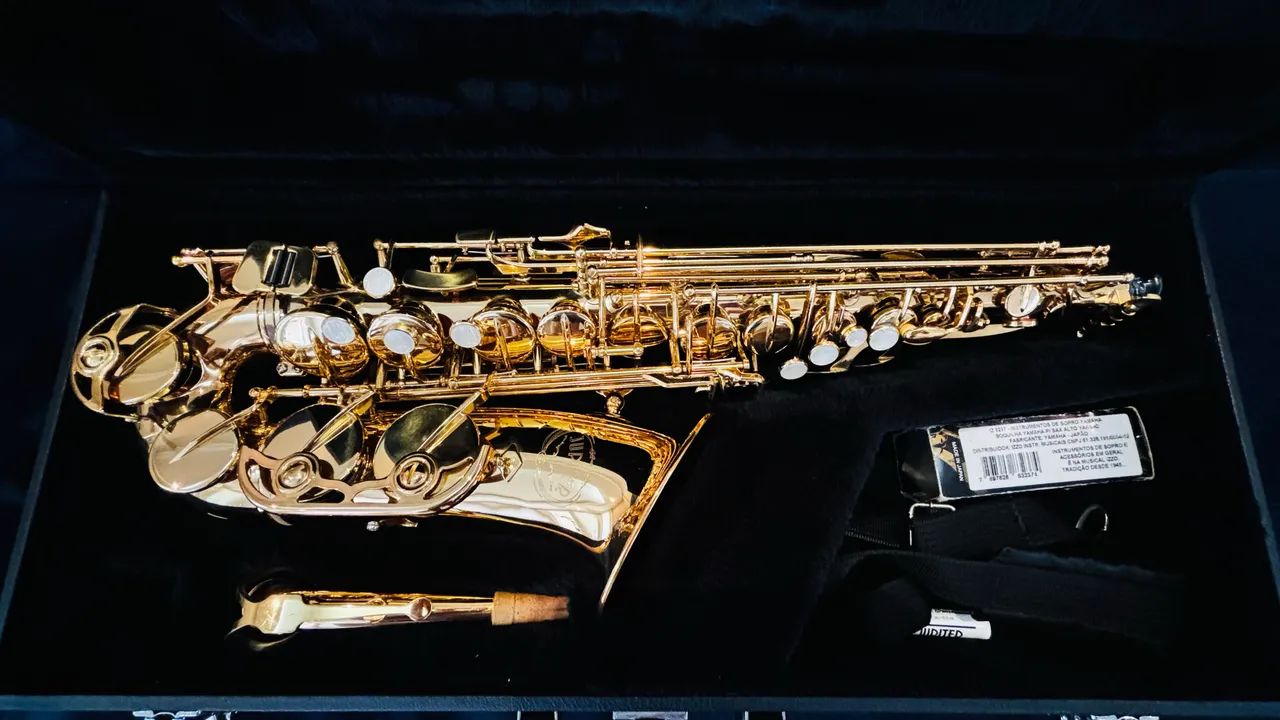 Sax Alto Júpiter Jas 567/565 praticamente novo