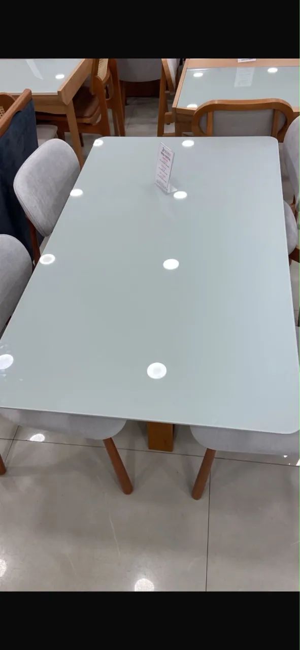 Conjunto de mesa de jantar com 4 cadeiras  - Foto 2