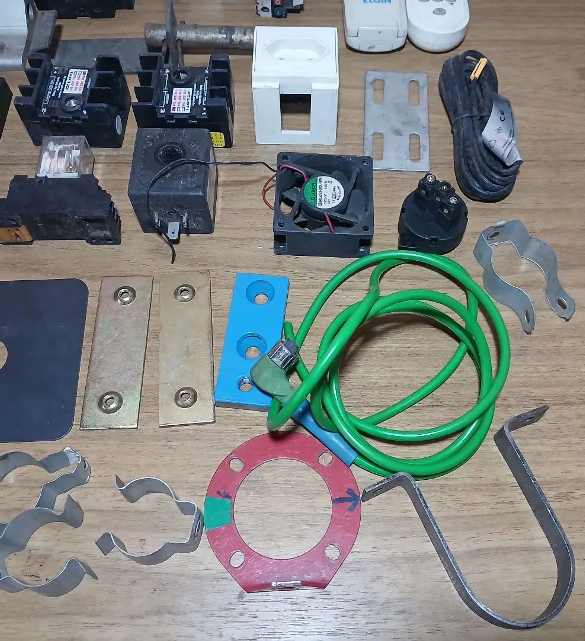 Lote de materiais diversos no estado - Para projetos - Foto 4