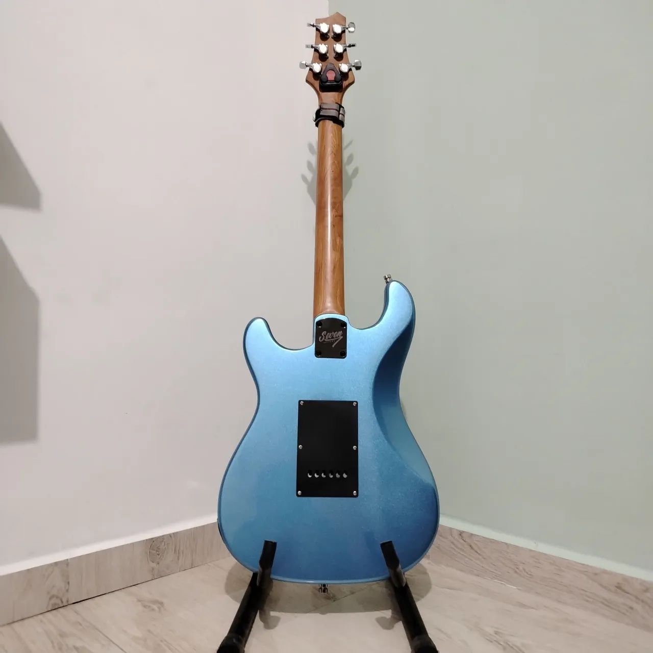 Guitarra Seven SGT 277 com upgrades  - Foto 6