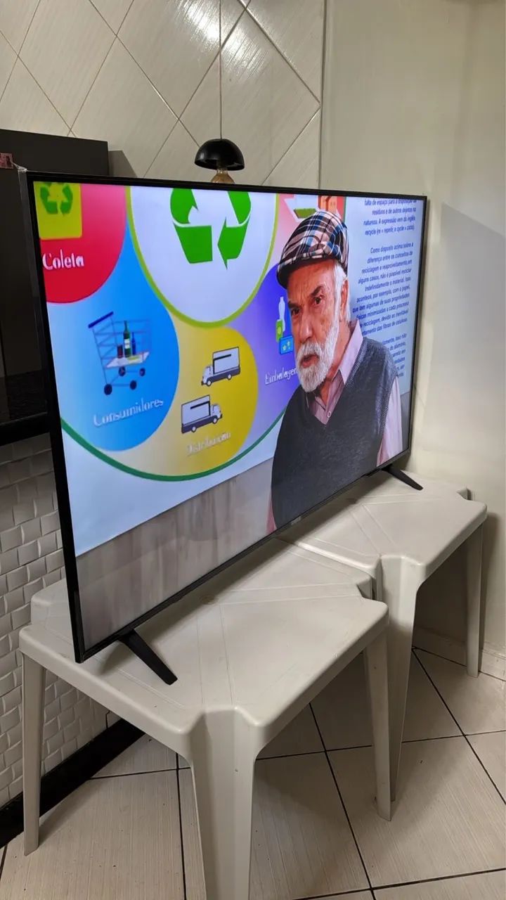 TV LG - 65 polegadas. Telefone: * - Foto 2