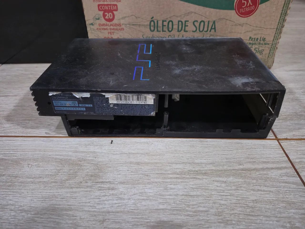 Carcaça do playstation 2 midnight black com manchas  - Foto 4