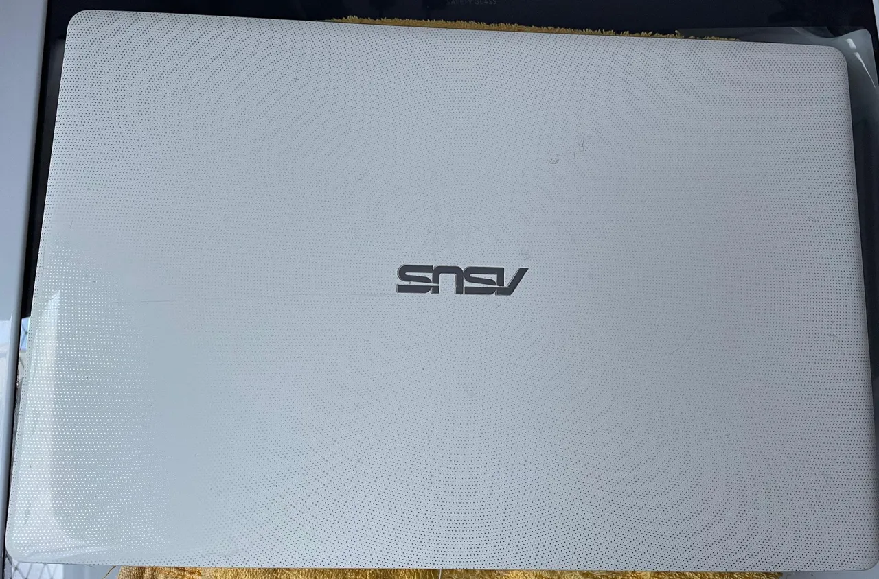 ノートパソコンASUS X550C asus x550c