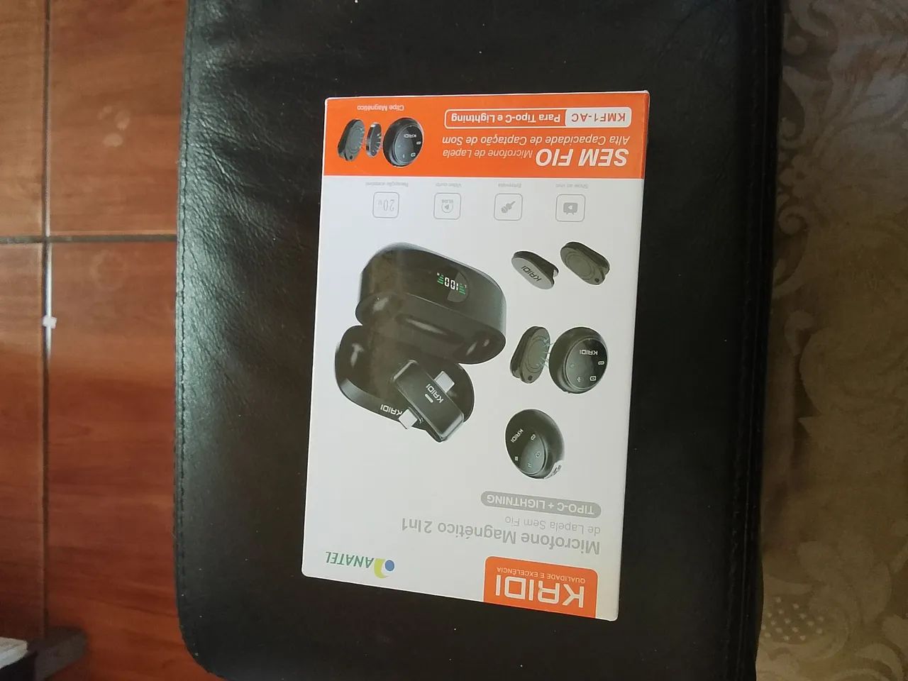 Vendo um microfone magnético 2ln1 de lapela sem fio  - Foto 5