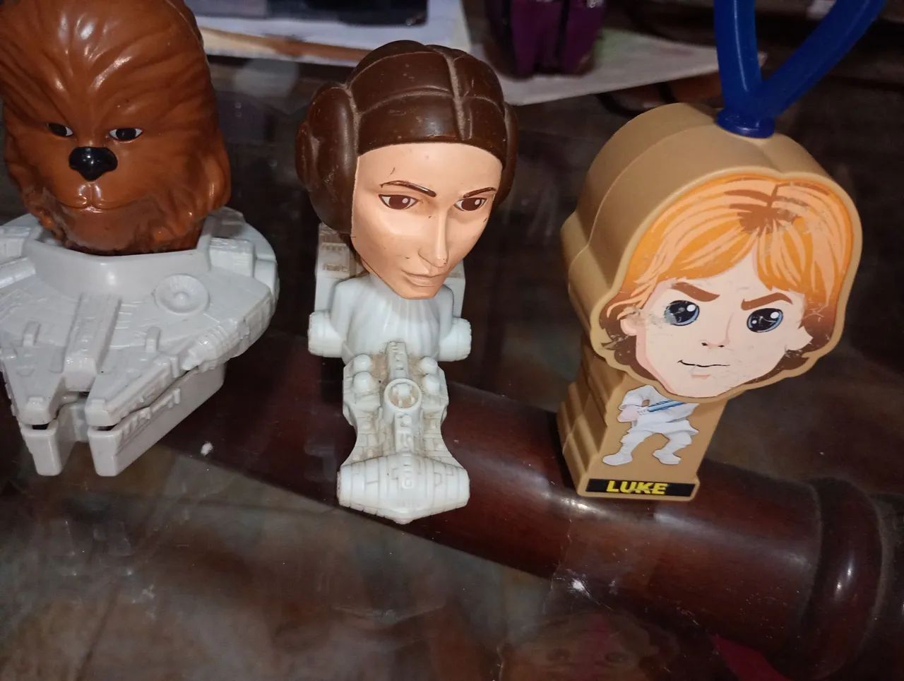 Brinquedos de coleções antigas MC e bk