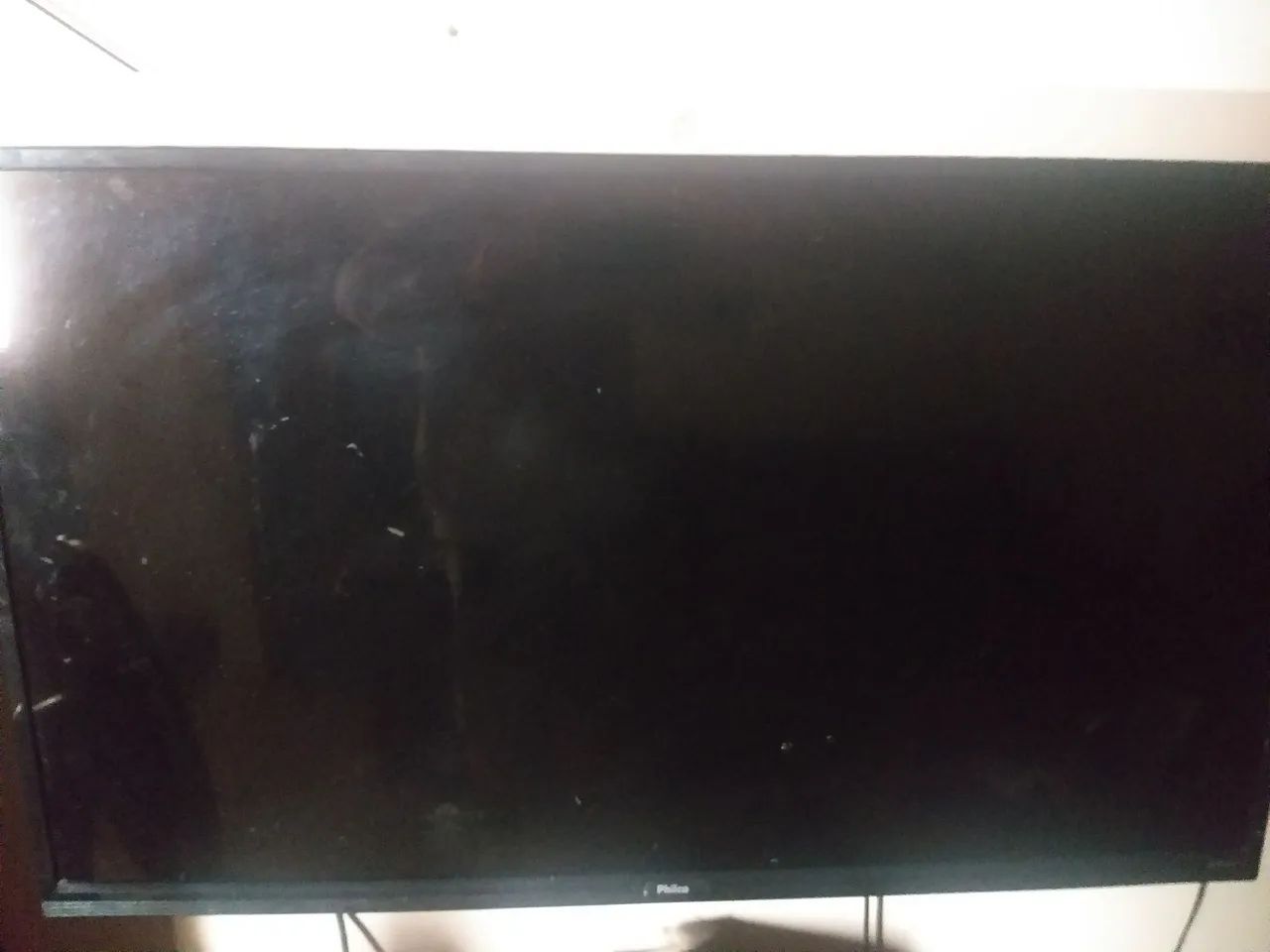 TV Philco 39 smart,só com essa 2 listras funcionando normal  - Foto 4