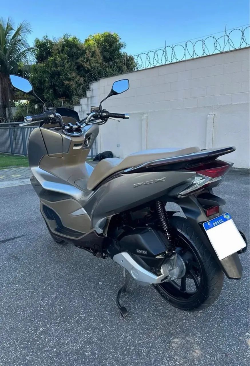 PCX DLX 2022  - Foto 4