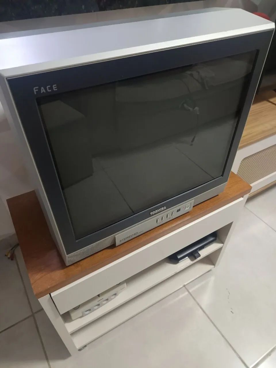 Tv de tubo Toshiba 21  - Foto 2